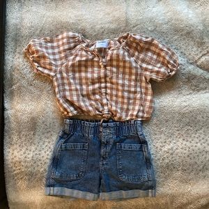 Cutest Summer Bundle! 2 shorts, 2 tops, 2 rompers!